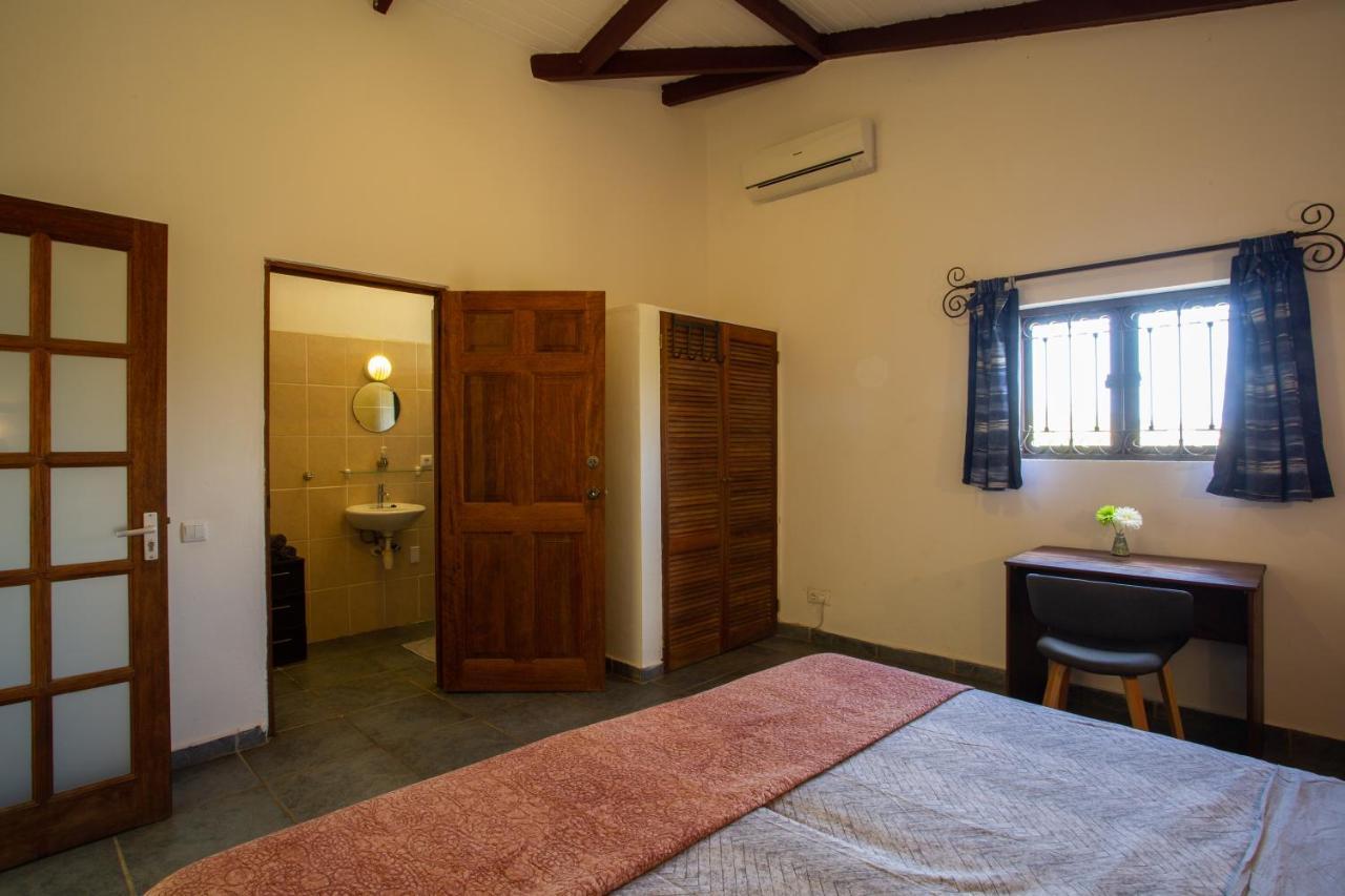 Bed&Breakfast Toni Kunchi Willemstad Exterior foto